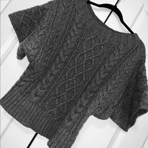 (S) EXPRESS Short sleeve Cable Knit Sweater